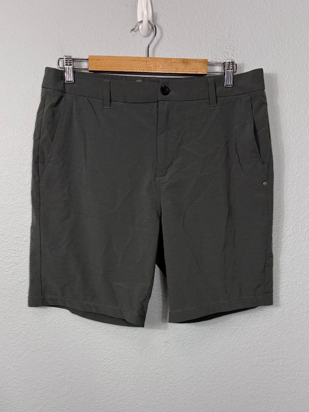 Vuori Men's Pebble Chino Short